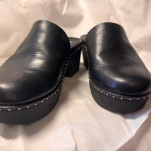 FitFlop Women's Size 9 Black Pilar Studded Platform Mules - Picture 13 of 13